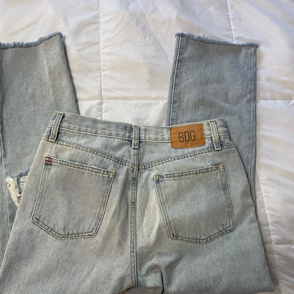 BDG Jeans - Picture 3 of 4